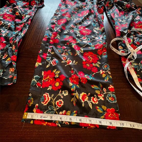 Cabernet Sleepwear | Silky Black Floral Feminine 2 pc. Pajama Set | Size XL - Picture 16 of 16